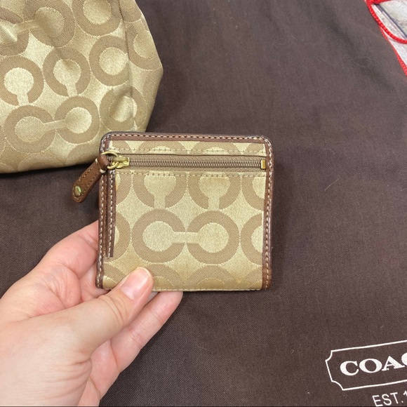 COACH Madison Op Art Signature Bag and Wallet - Picture 4 of 8